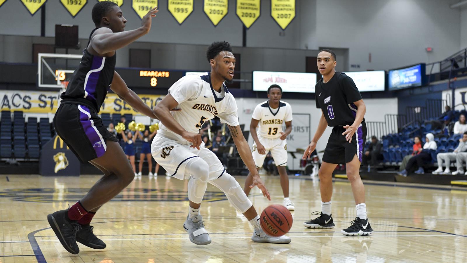 Bronchos struggle offensively, fall to Washburn 65-51