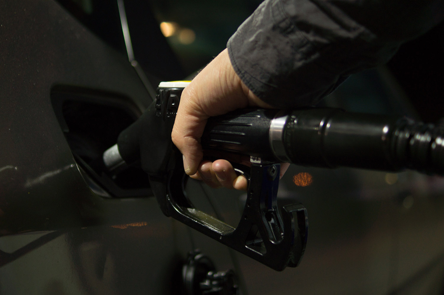 Gas prices are heavy on commuters