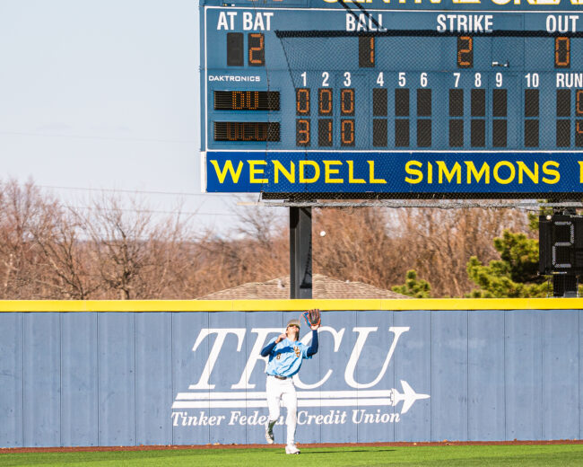 UCO outfielder catches the pop fly to start off the inning. (Hunter George/ The Vista)