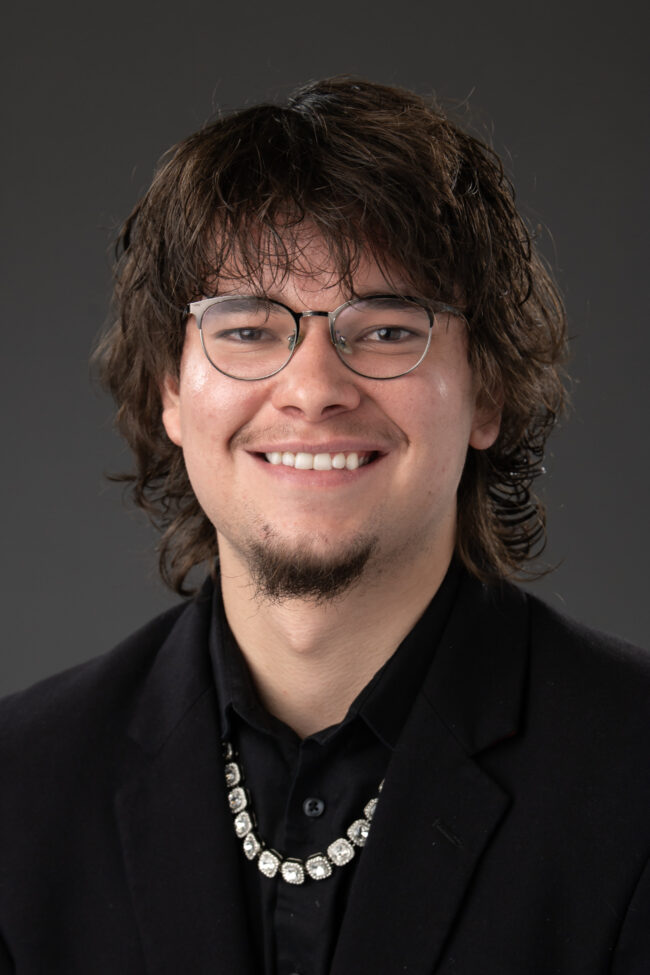 Zach Ogrodny sports reporter for The Vista