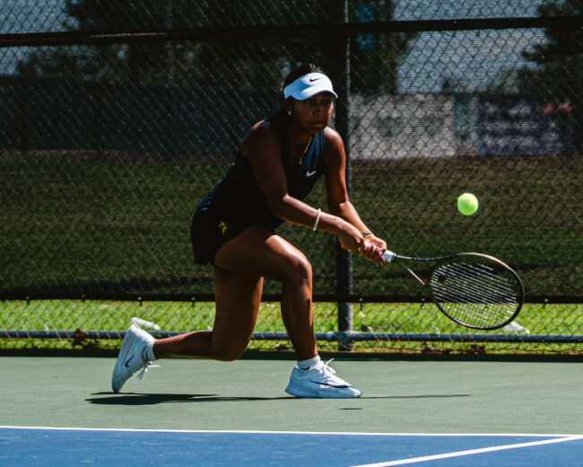 UCO's Dilay Ata defends the volley of the point to stay in the fight. (Hunter George/ The Vista) 