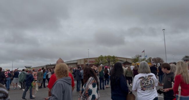 The line to get into the event center to support President Trump and Mike Mazzei (Hannah Aukema/ The Vista)